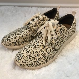 Leopard Toms
